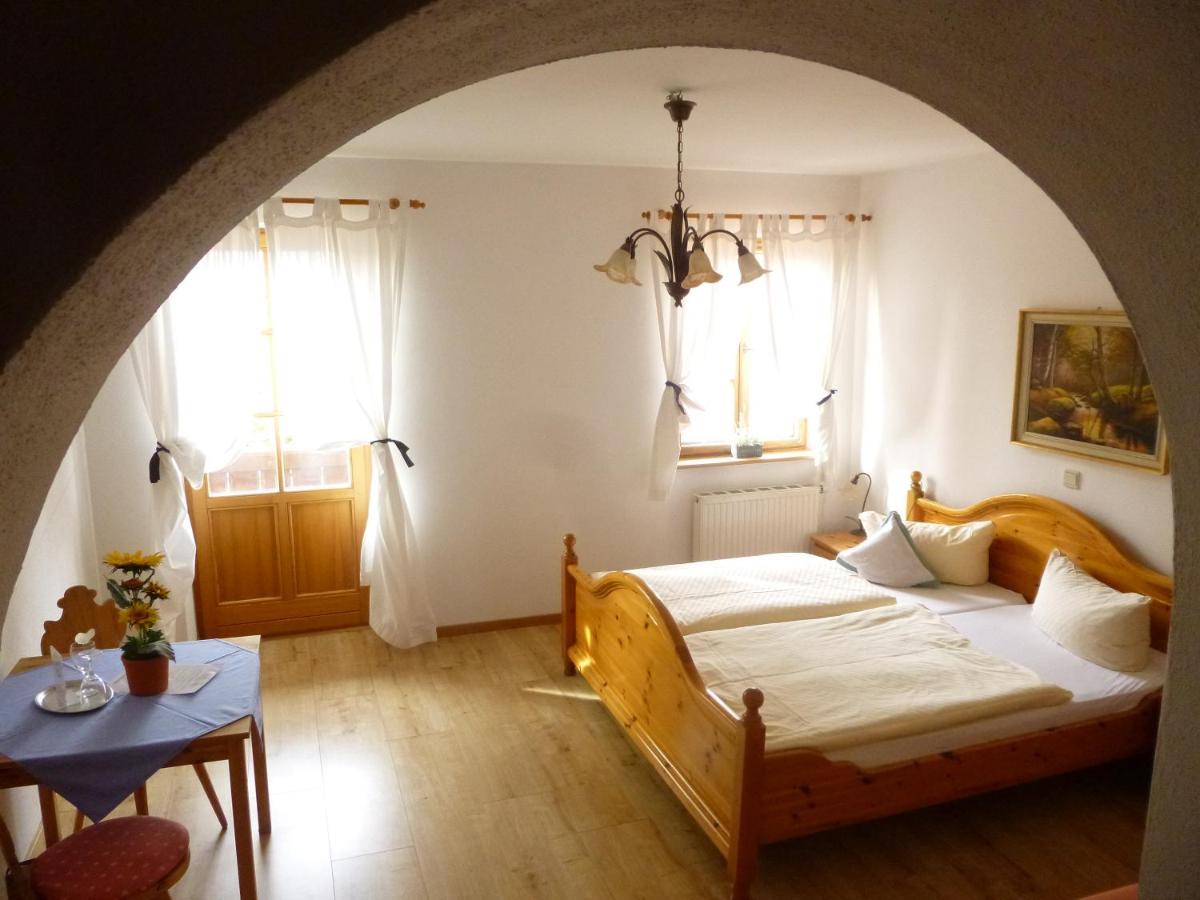 Eurasburg Landgasthof Berg الغرفة الصورة